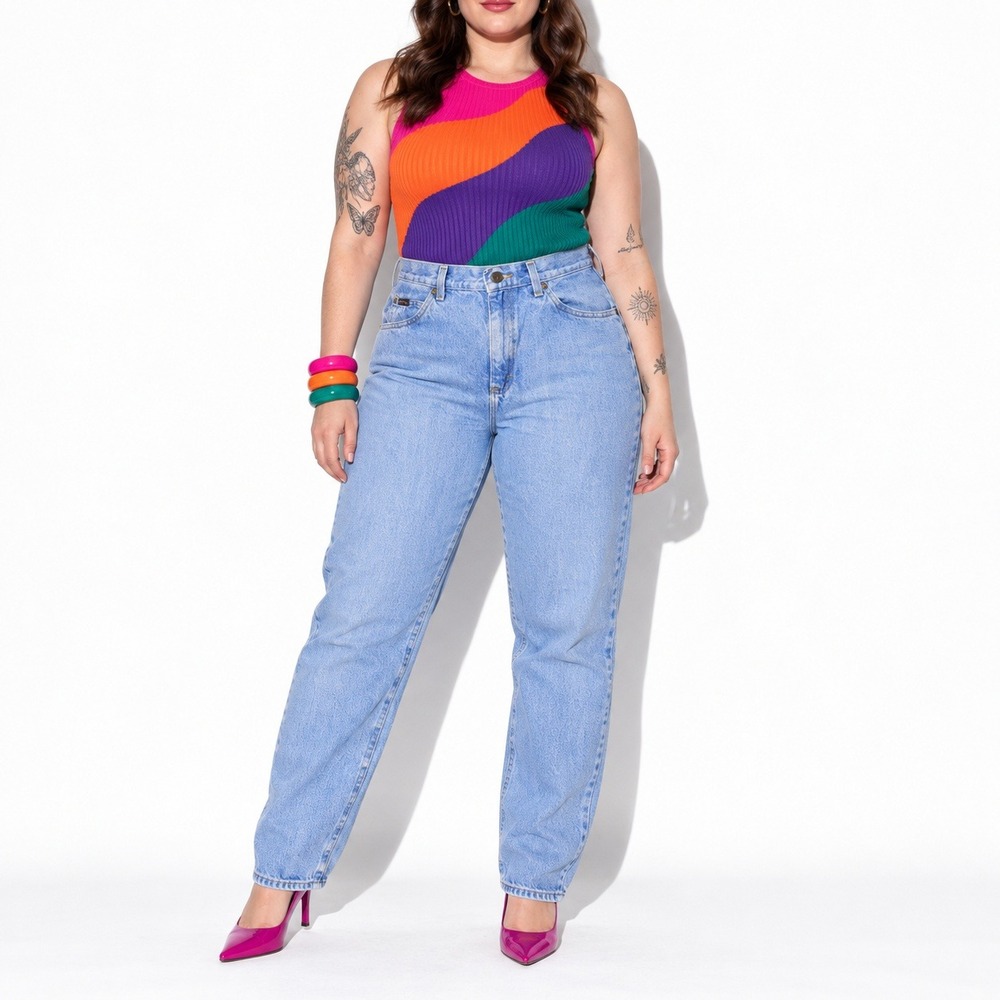 90s Vintage Light Wash Denim Jeans Women 8 Blue High Waist Tapered Leg Riders